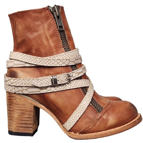NEW FREEBIRD BY STEVEN BALBOA TAN RUST MULTI CROCO BELTED STRAPPY BOOTIES - Picture 6 of 10